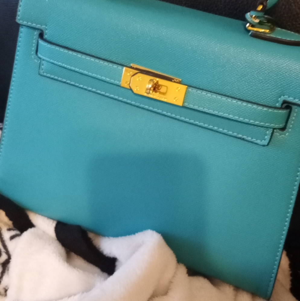 Inspired blue kelly